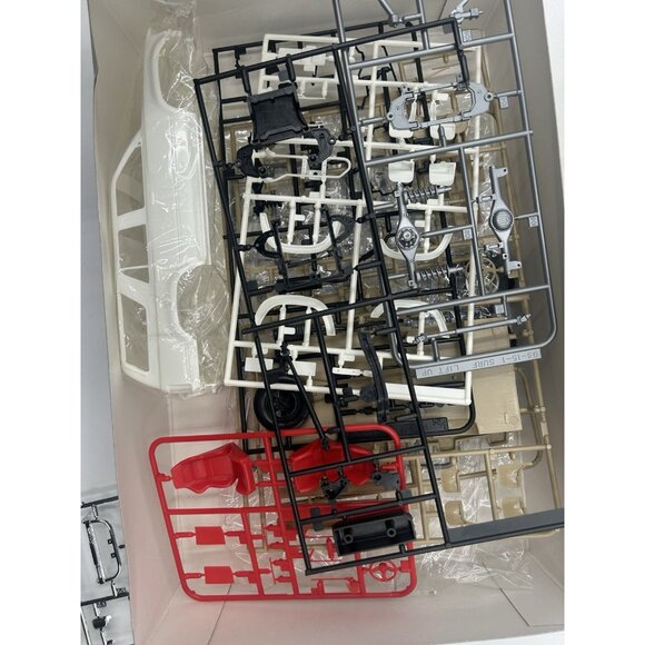 AOSHIMA TOYOTA 4RUNNER SURF HIGH RIDER U.S. 1991 LHD 1:24 MODEL Open Box - Picture 12 of 12